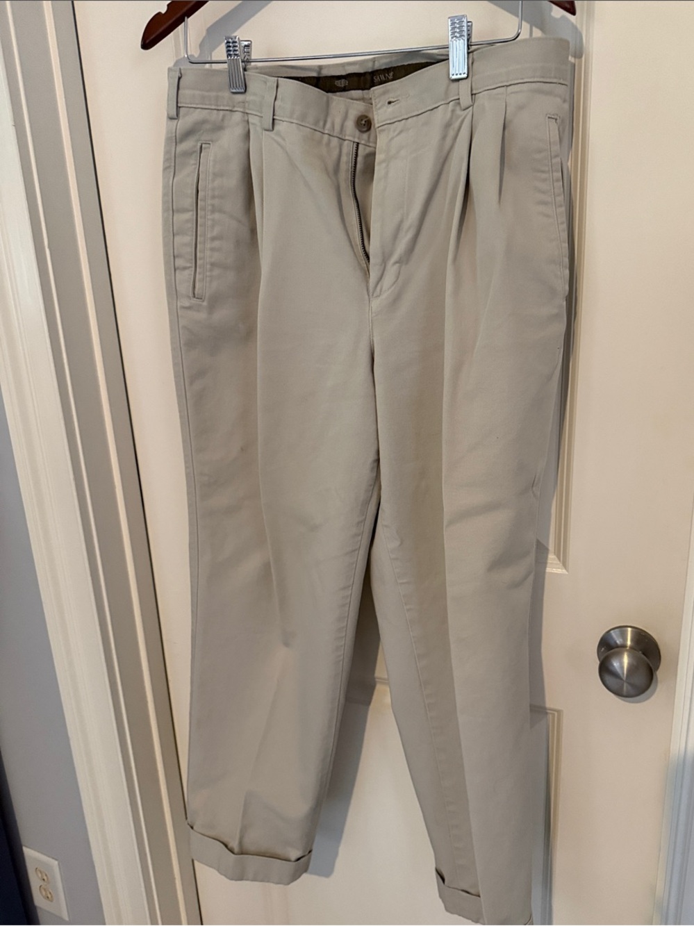 Savane Light Khaki Pleated Men's Chinos